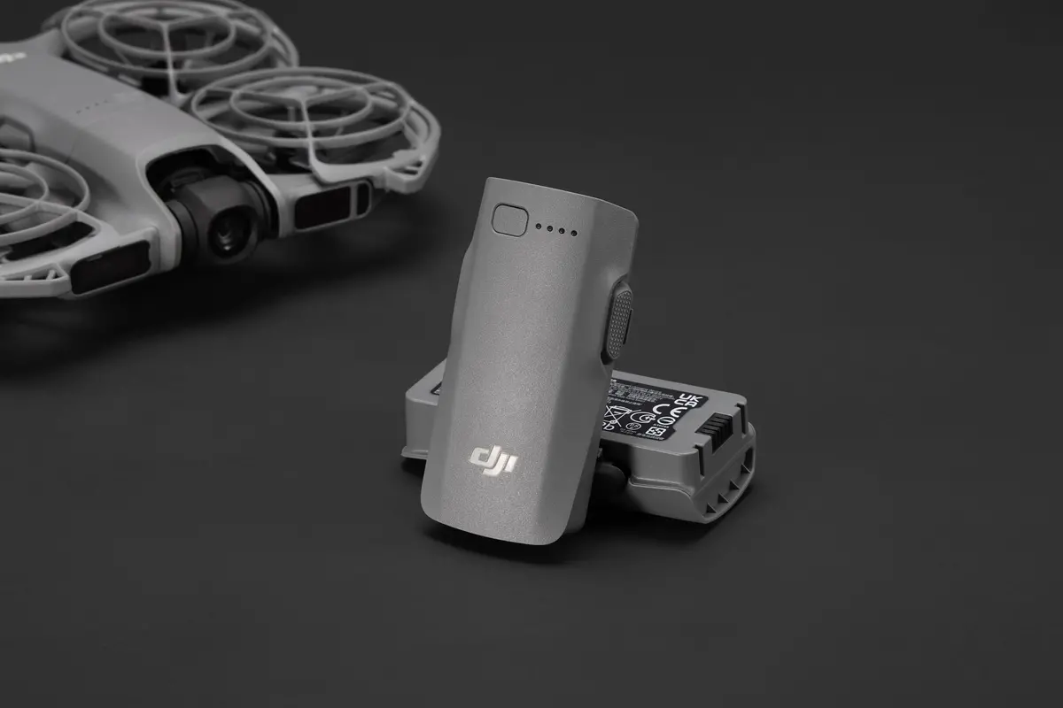 DJI Neo 2 Intelligent Flight Battery- 19 Min Flight Time 5 DJI Neo 2 Intelligent Flight Battery lightweight design